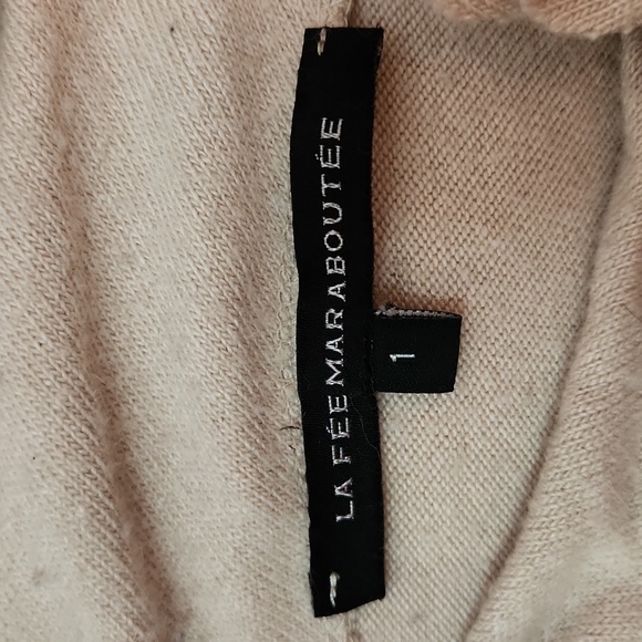 La fee maraboutee ( Anthro)   4 flower asymmetrical neckline light sweater - Picture 4 of 10